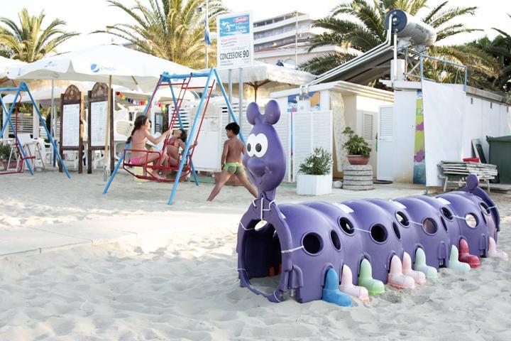 Hotel Mocambo Piscina E Spiaggia San Benedetto del Tronto Exteriör bild